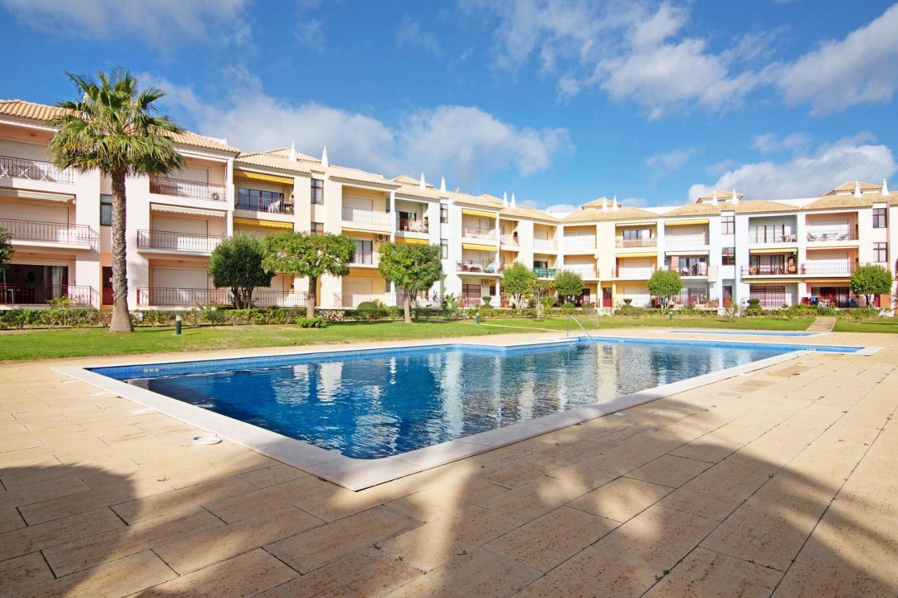 Columbus Beach Apartment Куартейра Екстериор снимка