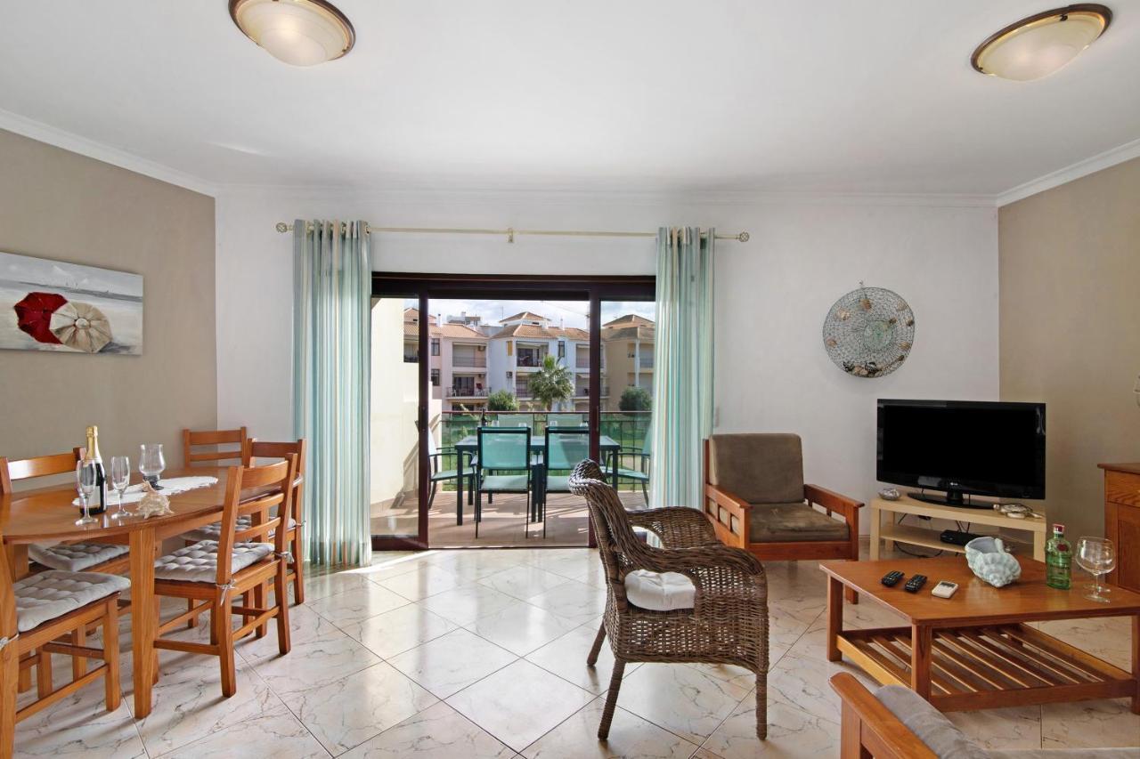 Columbus Beach Apartment Куартейра Екстериор снимка